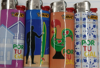 Isqueiro BIC pequeno